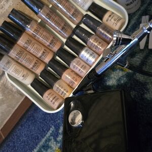 LUMINESS AIR Airbrush Makeup Kit with Compressor